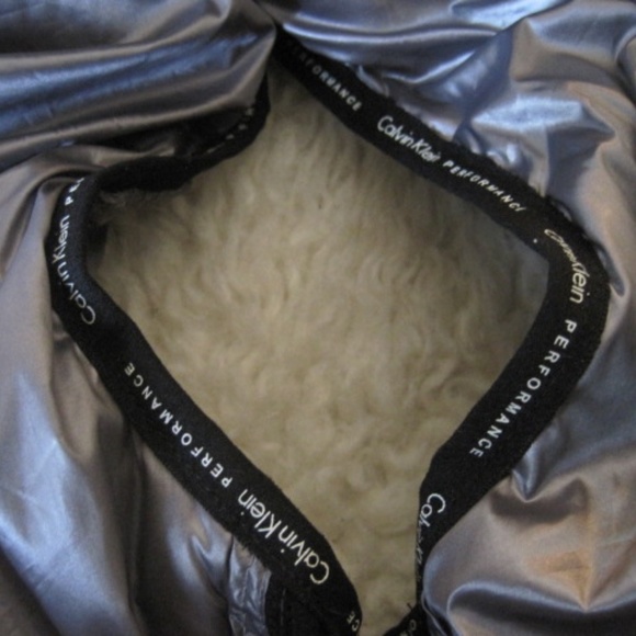 Calvin Klein Performance Down Filled Puffer Vest - Picture 14 of 15